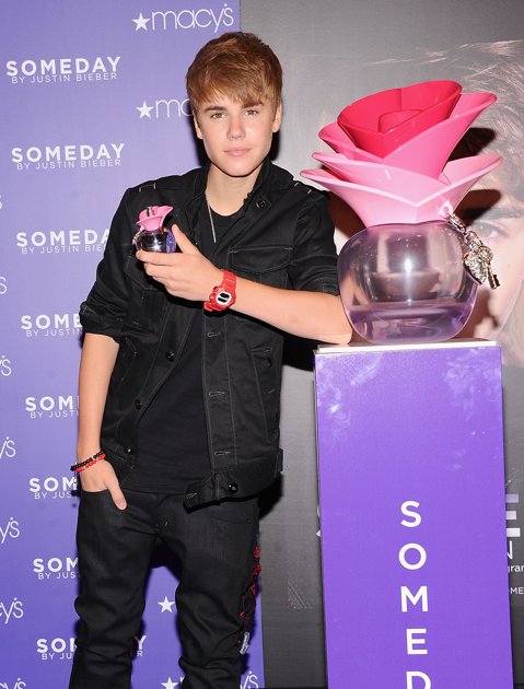 justin-bieber-fragrance-launch-20110623-142454-941